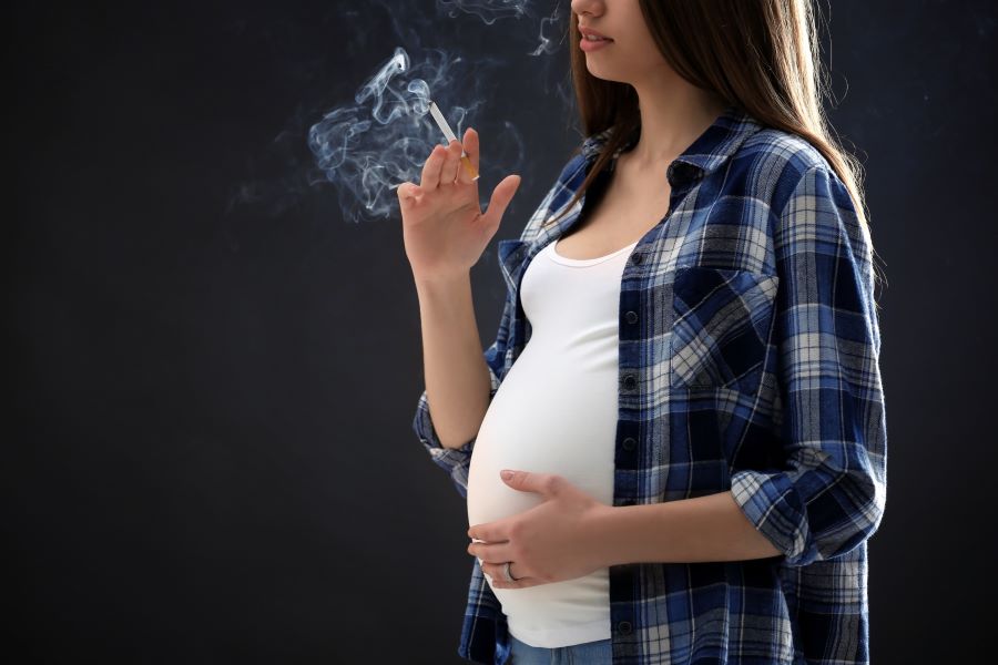 What Are The Effects Of Smoking While Pregnant Risks And Facts | Sexiz Pix
